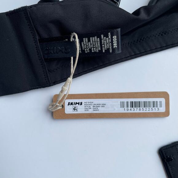 Skims Bra No Show Molded Unlined Demi Onyx Black Size 38DDD (38F) NEW - Picture 6 of 8